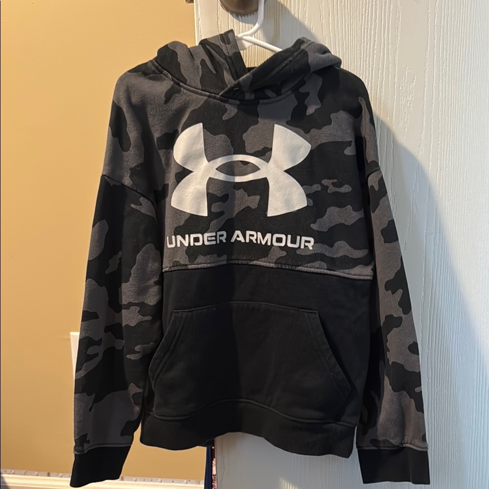 Under Armour Black Camo Hoodie